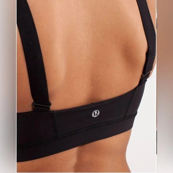 Lululemon Women’s Adjust Me Bra size 6 - Picture 2 of 5